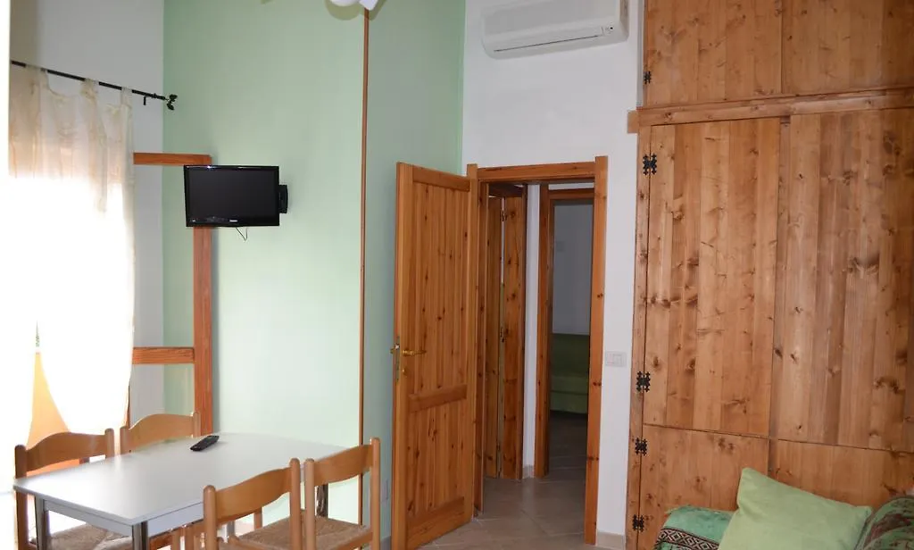 Apartments Mimose Badesi