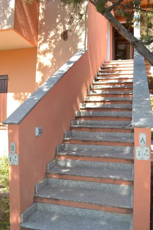 Apartments Mimose باديسي 0*,